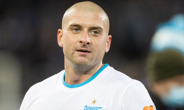 Russia captain quits Zenit