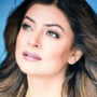 Sushmita Sen marks 28 years of her Miss Universe title