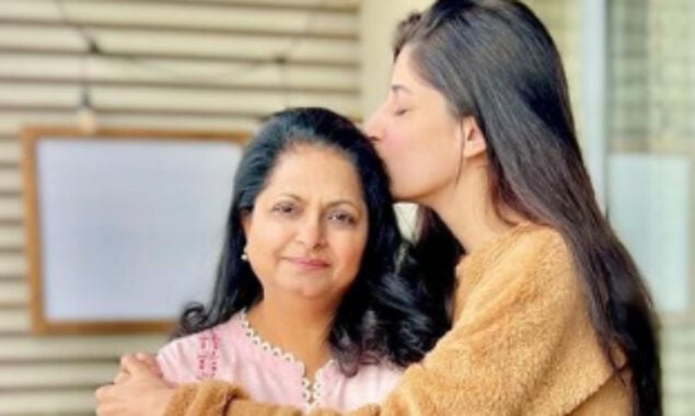 Mawra Hocane share heartwarming posts on Mother’s Day