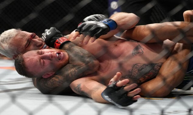 Oliveira wins thrilling fight at UFC 274