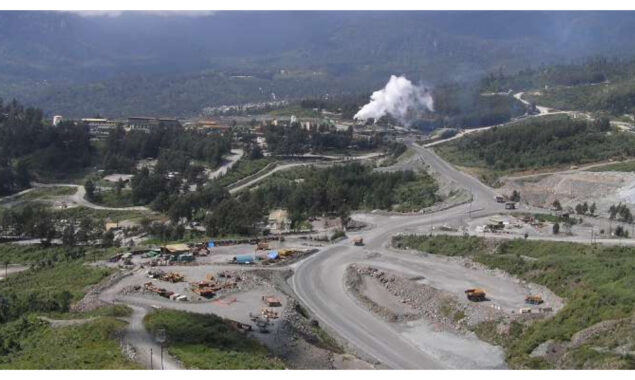 Clan gun battles kill at least 17 near PNG gold mine: police