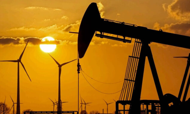 Cash-strapped Sri Lanka gets Russian oil to ease shortages