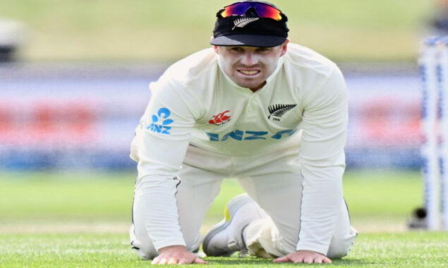 Henry Nicholls avoids catastrophic harm after calf strain