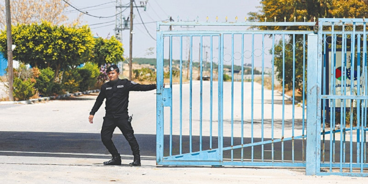 Israel reopens Gaza