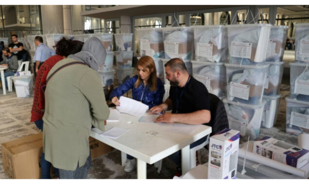 Crisis-hit Lebanon goes to polls but few expect major change