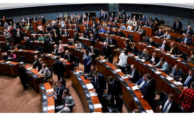 Finnish MPs overwhelmingly back NATO membership