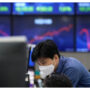 Asian markets fall on China growth concerns