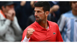 Djokovic eases into possible Nadal quarter-final at French Open