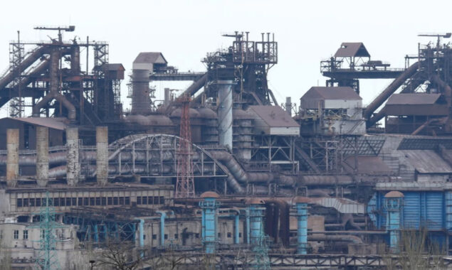 Ukraine’s steel plant soldiers are ordered to stop fighting by Kyiv