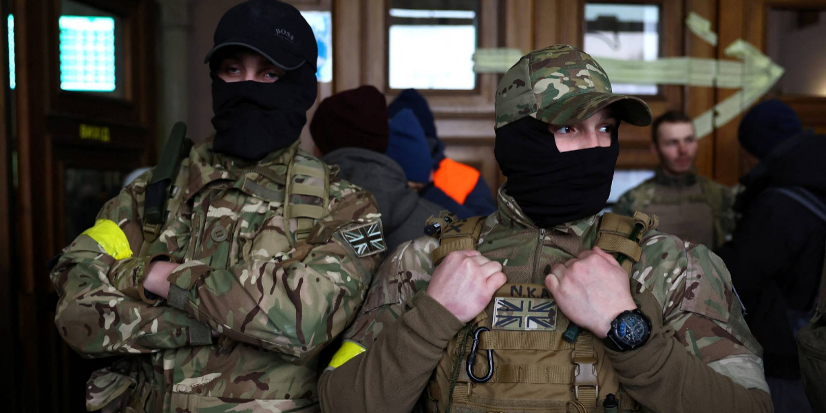 The last stronghold of Mariupol is being evacuated by Ukrainian forces