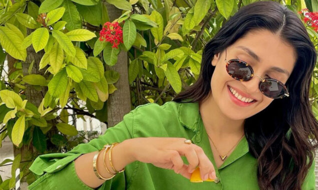 Ayeza Khan enjoys tacos in a chic green summer outfit