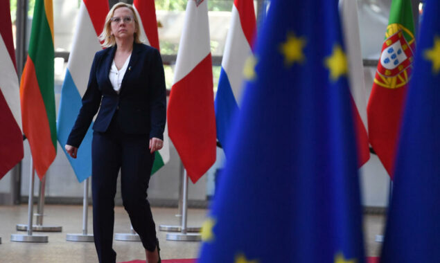 EU shores up defence against Russia energy threats