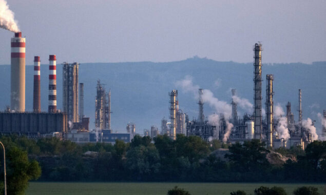 EU members seek opt-outs from Russian oil embargo