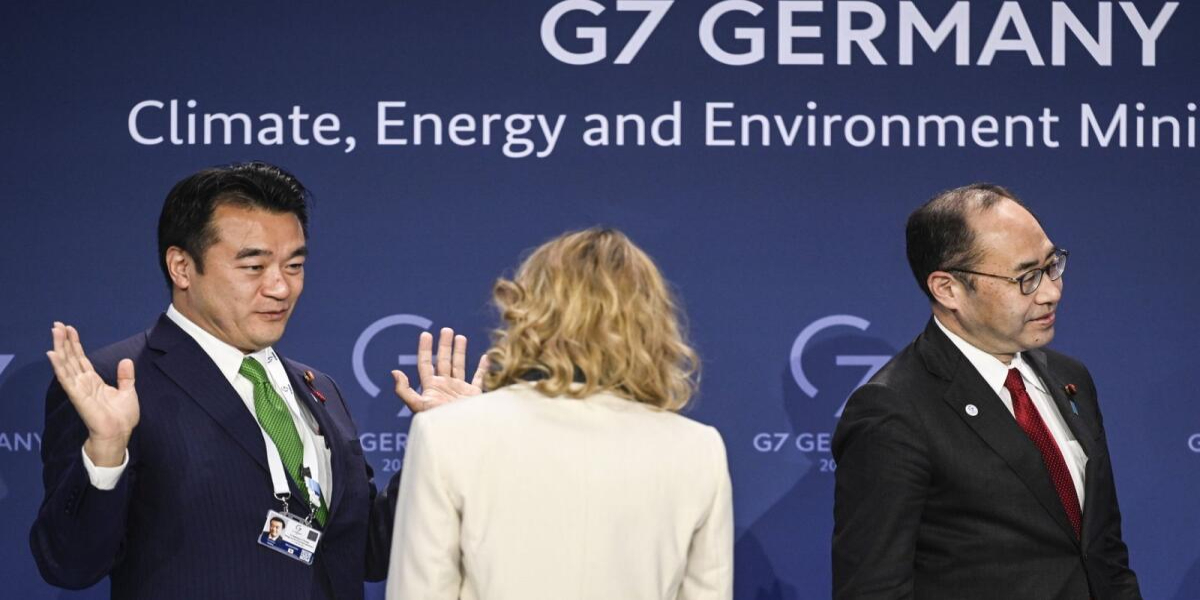 G7