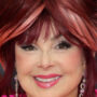 Carrie Underwood pays tribute to Naomi Judd