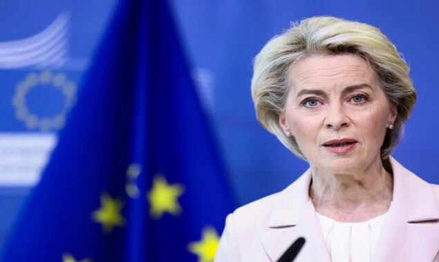 EU chief proposes an import ban on all Russian oil
