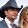 Faith Hill surprises Tim McGraw with a birthday