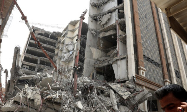 Building collapse in Iran