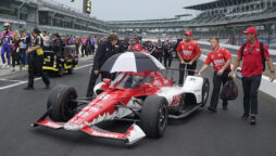 Day 1 of Indy 500 qualifying saw record speeds at Indianapolis motor speedway