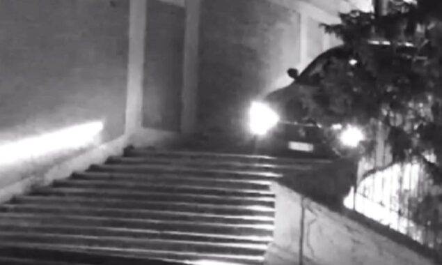 Saudi man charged after Maserati driven down Rome Spanish Steps