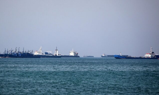 Iran seizes a foreign ship carrying smuggled petroleum