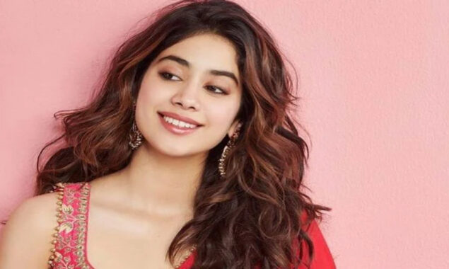 Janhvi Kapoor is being trolled for not taking a selfie with a female fan