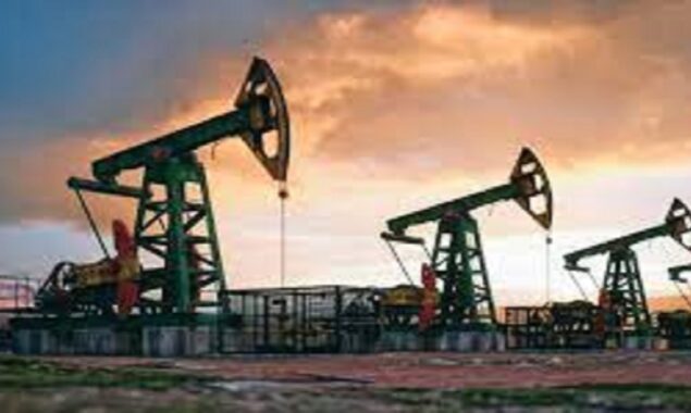 Oil Climbs In Tight Market As US Driving Season Looms