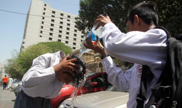 Workers in Iraq get day off as temperatures pass 50C