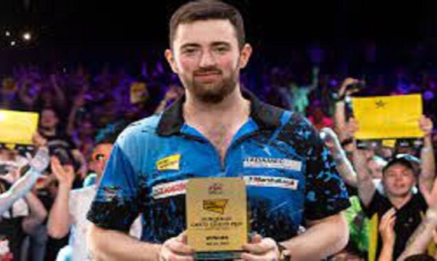 Luke Humphries beats Rob Cross to win in Stuttgart