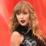 Taylor Swift says at NYU’s commencemen “Let’s keep dancing like we’re the class of ’22”