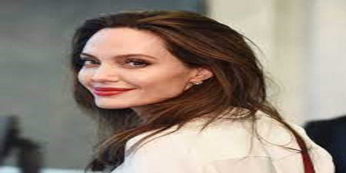 Angelina Jolie