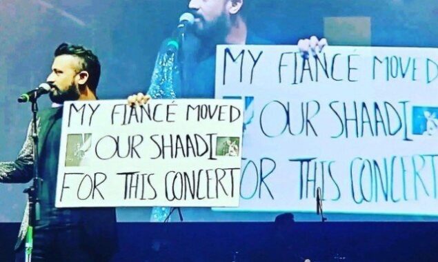 Atif Aslam had a good time with a couple who postponed their wedding to see him