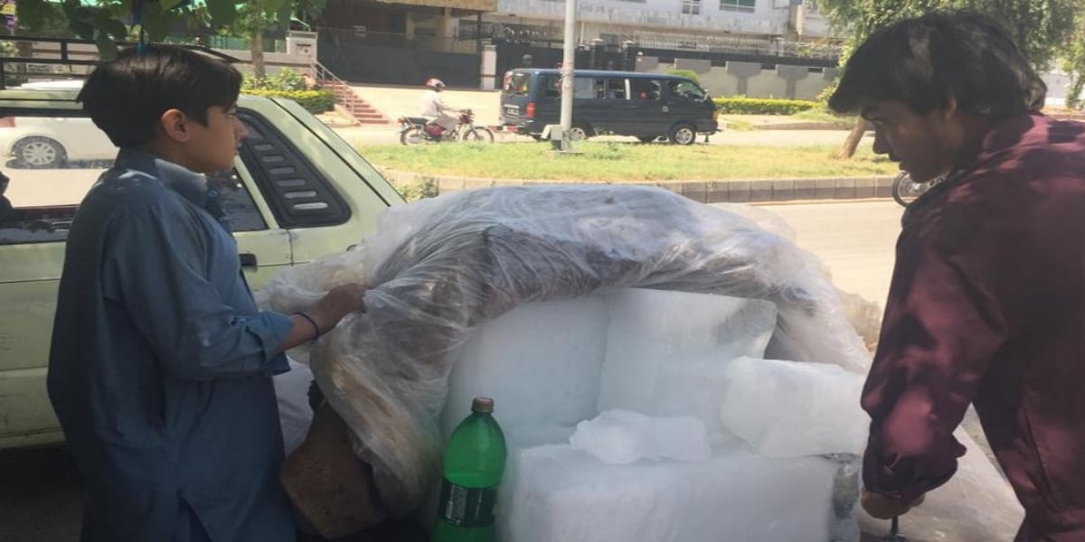 Pakistan sizzles as temperature touches 50C in some parts