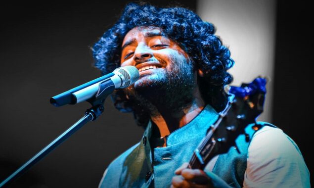 Arijit Singh, Indian singer, has announced his intention to visit Pakistan