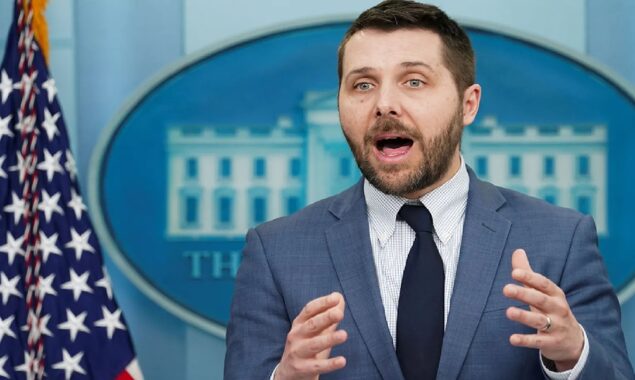 White house economic advisor believes inflation is because of Putin and covid