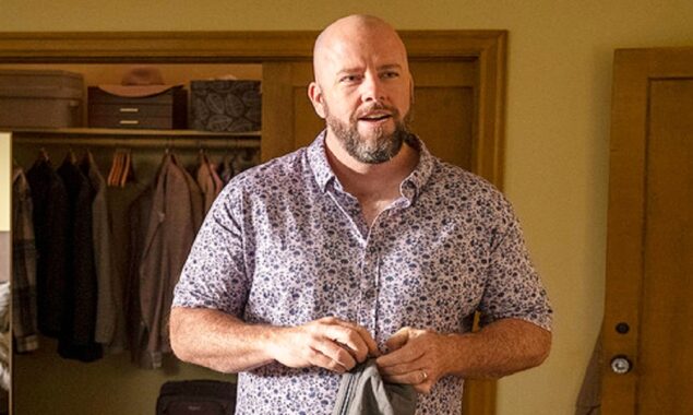 Chris Sullivan of ‘This Is Us’ announces his fatherhood with a lovely video