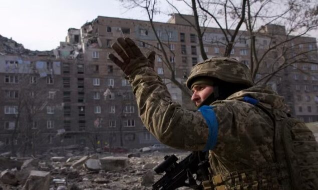 ‘Around 10 dead’ in Russian strike on central Ukraine military base
