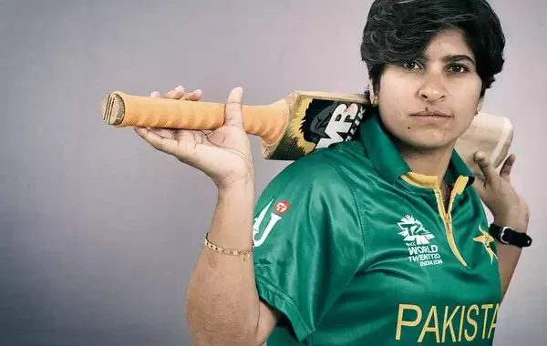 All-rounder Nida Dar has said that the facilities available to foreign women players who are critical of our fitness should also be reviewed.