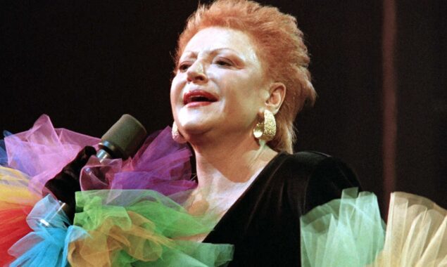 Regine, a French vocalist, has died
