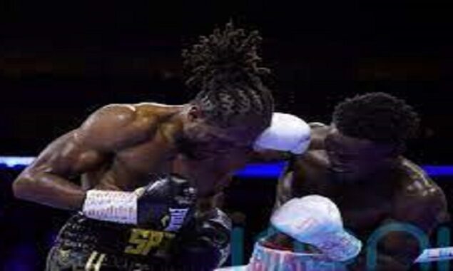 Joshua Buatsi defeats Craig Richards at O2 to remain focused for world title shot