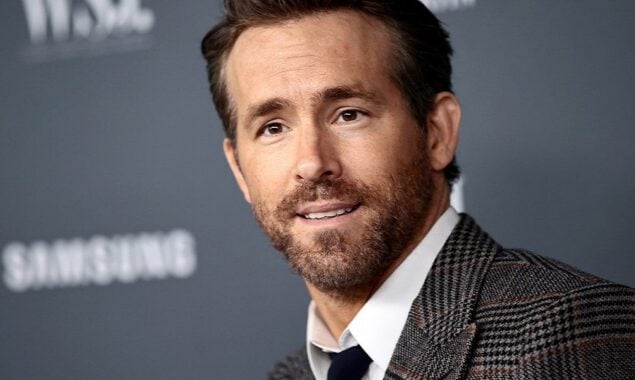 Ryan Reynolds recalls his brothers ‘backing him up’ against their father