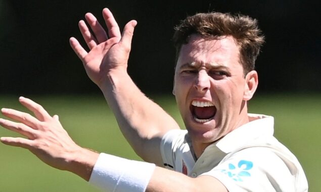 New Zealand bowlers in the wickets against Sussex