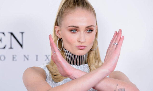 Sophie Turner wishes to return to England for her’mental health’