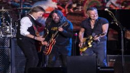 Dave Grohl along with The Boss help Paul McCartney wow Glastonbury