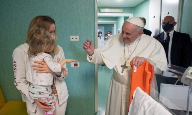Pope Francis tells Ukrainian child he wants to visit Ukraine