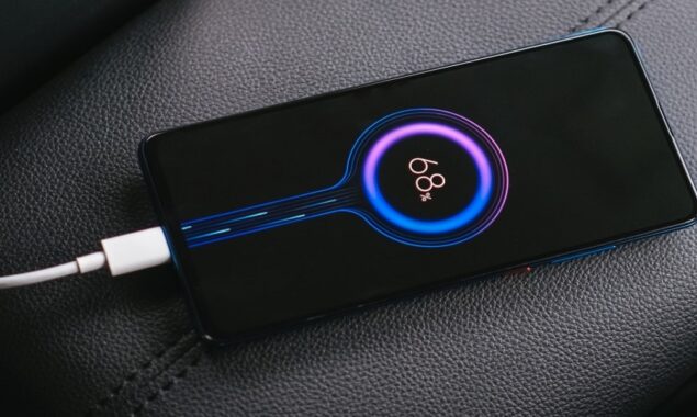 Vivo reportedly working to deliver a 200W charger with iQOO 10 Pro