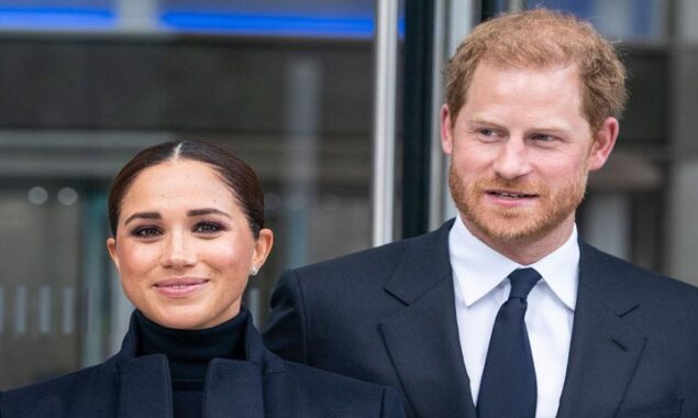 Prince Harry and Meghan Markle arrives in the United Kingdom with Archie and Lilibet