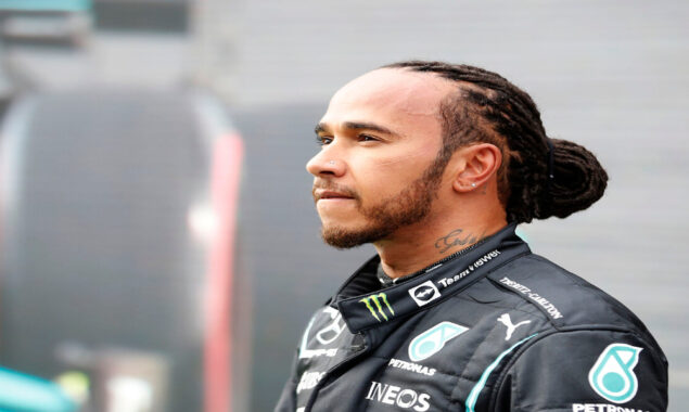 Hamilton back aggravation causes worry for Canada at Mercedes