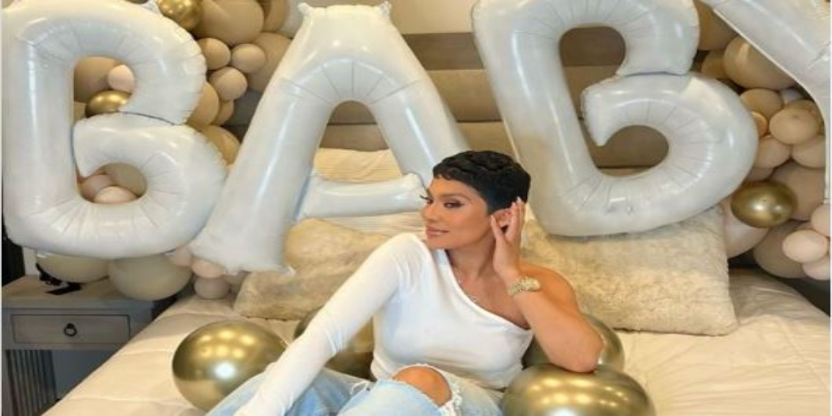 Abby De La Rosa: After welcoming twins with Nick Cannon she reveals her pregnancy