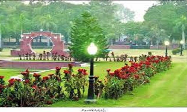 LHC orders Rs200 fine on visitors if found littering in Bagh-i-Jinnah